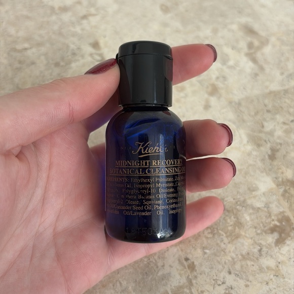 midnight recovery botanical cleansing oil - Picture 2 of 3
